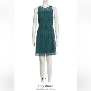 Tory Burch Women’s Crew Neck Shift Dress.‎ Size 10. Teal. Floral.